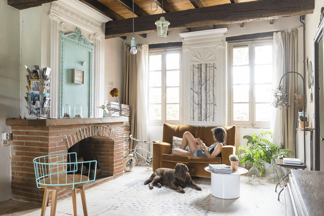 Une déco bohème chic dans une maison de campagne