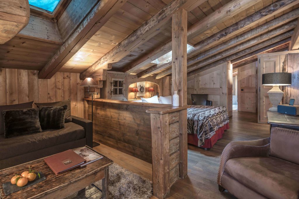Chambre de charme classique dans une maison d'hote en bois